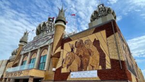 Moorish revival architecture building covered in murals made from corn in Mitchell, South Dakota